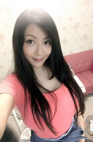 japanese lesbian big boobs